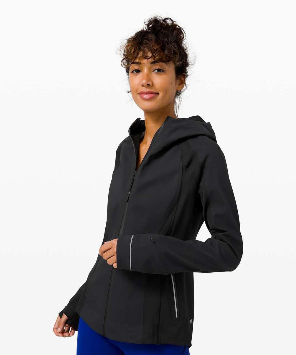 Lululemon Cross Chill Jacket Black Size 6 Rain Softshell Winter Waterproof Layer